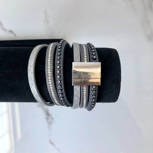 Leather Boho stacked cuff layered bracelets - Picture 2 of 2